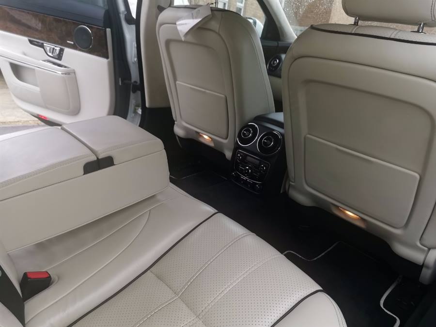 Jaguar XJL V6 Supercharged Wedding Car