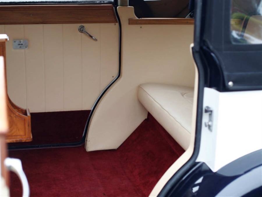 Regent Laundalette - Rosie Wedding Car