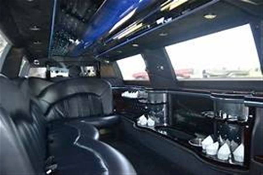 Lincoln Limo Stretch Limo Wedding Car